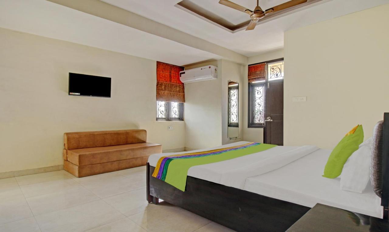 Hotel Treebo Trend Wedding Bells Kanpur Exterior foto